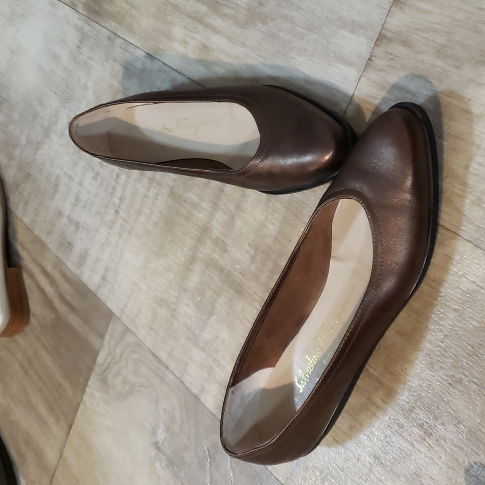 Salvatore Ferragamo brown Flats